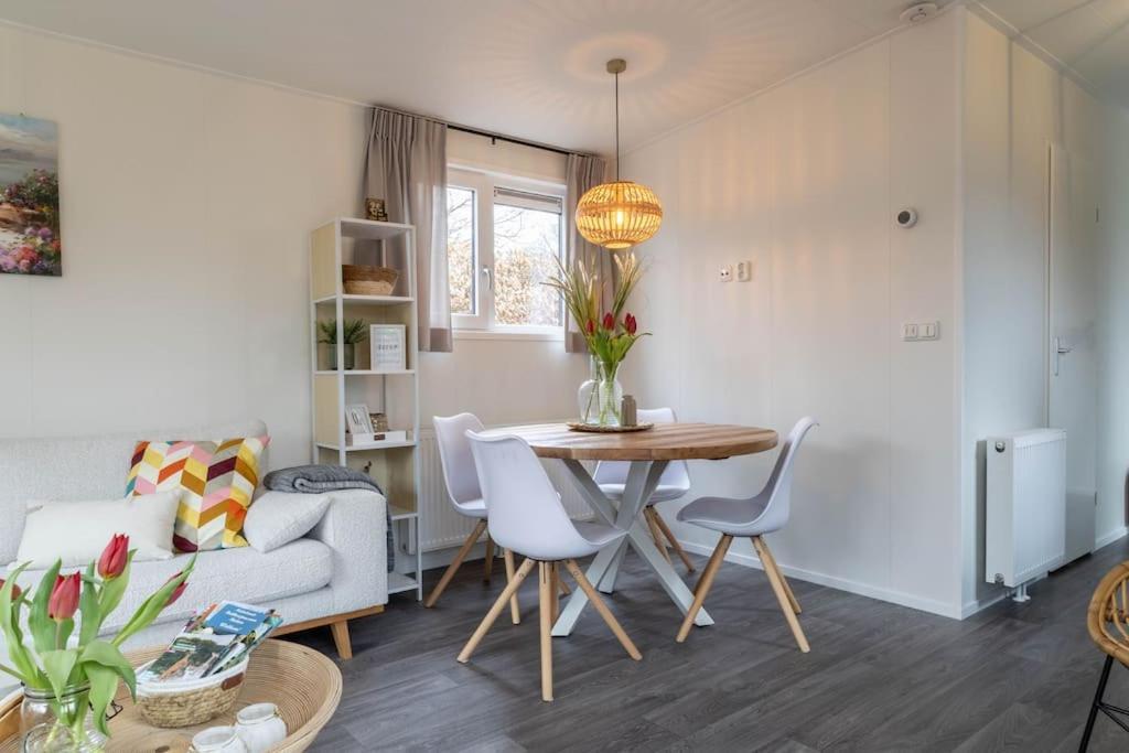Gezellig Modern Chalet Midden Op De Veluwe Epe Kültér fotó